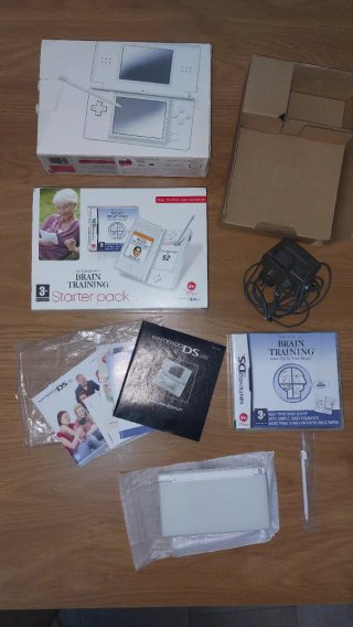 Nintendo DS Lite Brain Training Starter Pack