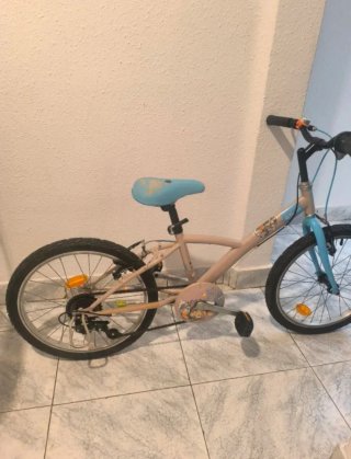 Bicicleta infantil azul y beige