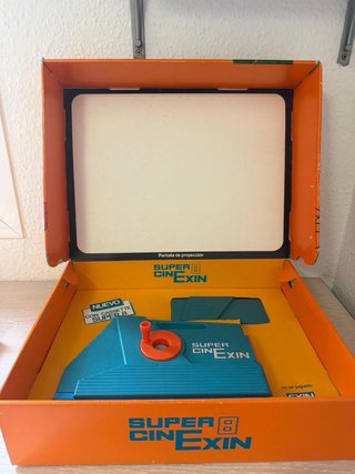 Proyector Cinexin Super 8 con Cassette