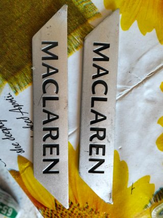 Logos Maclaren Coche