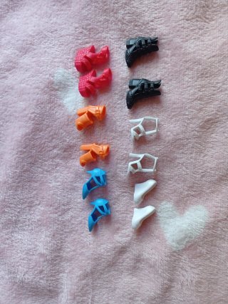 Lote de zapatos para muñeca Barbie
