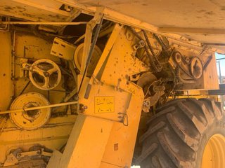 Cosechadora New Holland TX63