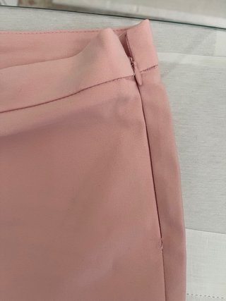 Pantalón rosa mujer volantes