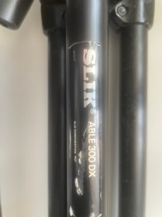 Trípode SLIK Able 300 DX regulable