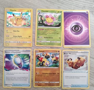 Pikachu Holo McDonald's 2018 Carta Pokémon