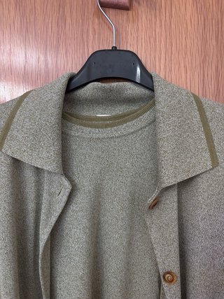 Conjunto Camiseta y Chaqueta