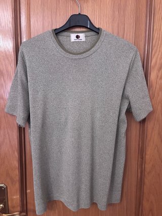 Conjunto Camiseta y Chaqueta