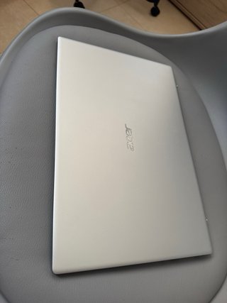 Portátil Acer Plata 1080p