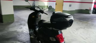Vespa 125 GT Negra