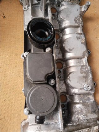 Tapa balancines Mercedes OM646 A6460100147