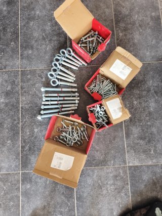 Tornillos Hilti Varios