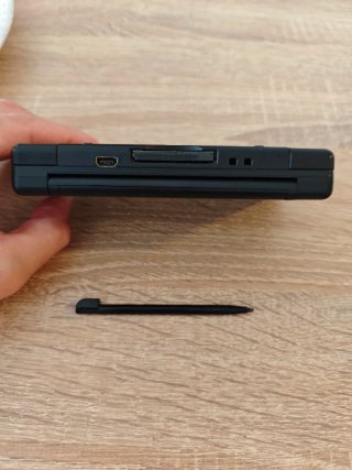 Nintendo DS Lite Negra + Juego