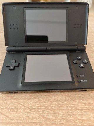 Nintendo DS Lite Negra + Juego
