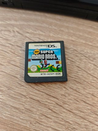 Nintendo DS Lite Negra + Juego