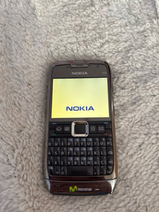Teléfono móvil Nokia E71