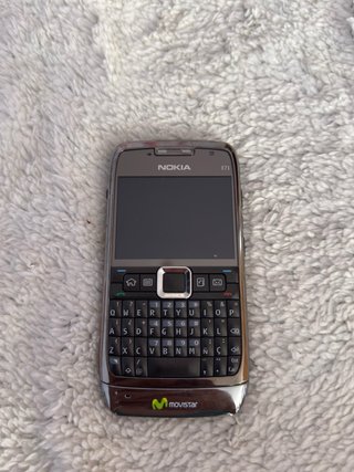 Teléfono móvil Nokia E71