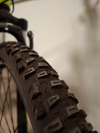 Bicicleta MTB Monty 26 Negra y Amarilla