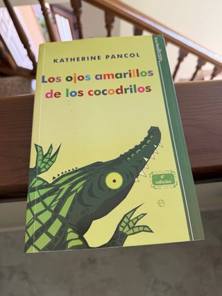 Los ojos amarillos de los cocodrilos
