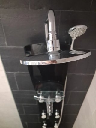 Columna Ducha Hidromasaje Negro y Plata