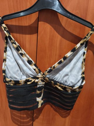 Top estampado animal print talla S