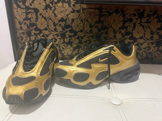 Zapatillas Nike AM Hombre/Mujer Negro/Dorado
