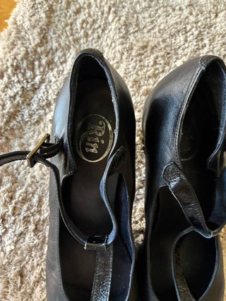 Zapatos cómodos .Rin.Tacón negros.