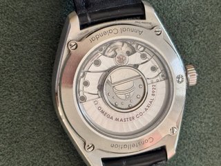 Omega constellation Globemaster Calendario Anual