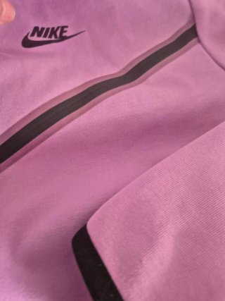 Conjunto chándal lila
