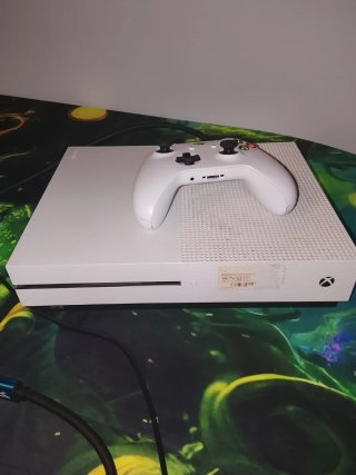 Xbox One S Blanca