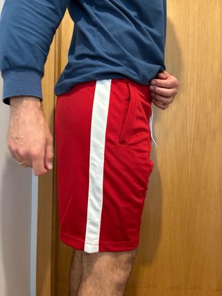 Pantalón corto deportivo hombre rojo