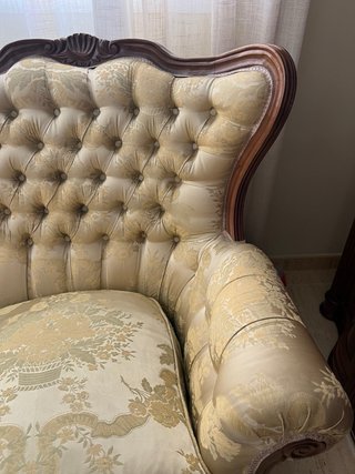 Conjunto 3 sofás clásicos beige y oro