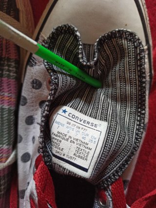Converse Talla 40 - 2 Pares Deportivas