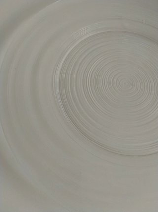 Plato de cristal transparente