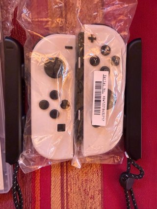 Nintendo Switch OLED Bianca + Giochi