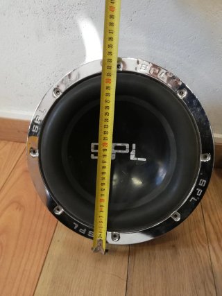 Subwoofer SPL Negro y Plateado