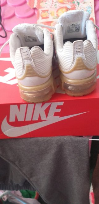 Zapatillas Nike Air Max 360 Doradas Blancas