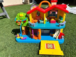 Casita interactiva infantil