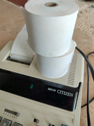 Calculadora CITIZEN 225DP con 2 rollos y medio
