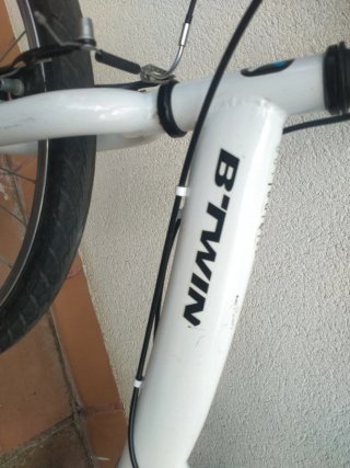Bicicleta infantil Btwin blanca