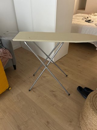 Tabla de planchar plegable