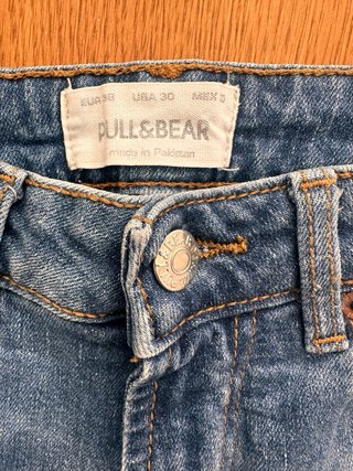 Pull&Bear Vaqueros Cortos Desgastados Hombre