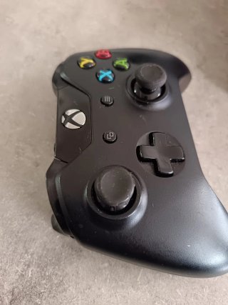 Mando Xbox One Negro
