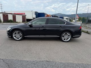 Volkswagen Passat  2.0 tdi 190 cv dsg R LINE