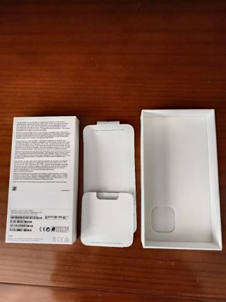 Caja iPhone 12