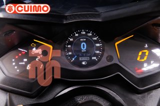 KYMCO AK 550