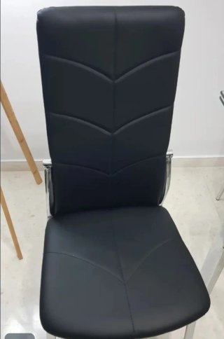 Mesa y sillas