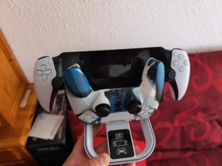 PlayStation 5 y PlayStation portátil.