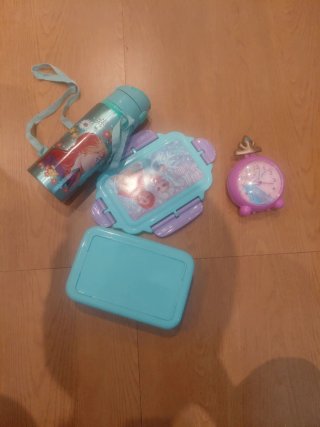 Cantimplora Frozen con correa