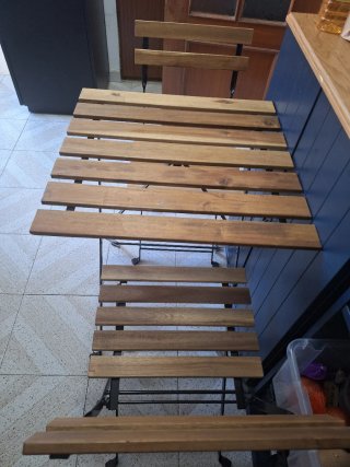 mesa de terraza con 2 sillas Ikea