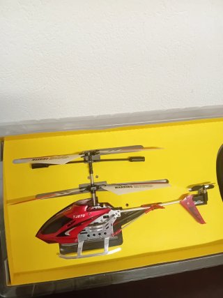 Helicóptero YJ670 Telecomandado
